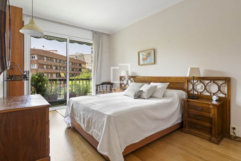 Apartamento en venta en Barcelona, España 3 dormitorios, 118 m2 No. 167573 - foto 18