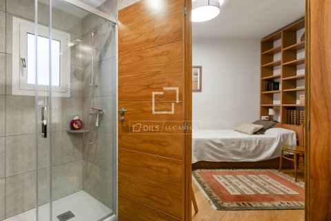 Apartamento en venta en Barcelona, España 3 dormitorios, 118 m2 No. 167573 - foto 25
