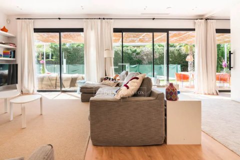 Villa en venta en Sant Cugat del Vallès, Barcelona, España 5 dormitorios, 300 m2 No. 167563 - foto 10