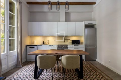 Apartament w Barcelona, Hiszpania 2 sypialnie, 99 mkw. nr 167560 – zdjęcie 2