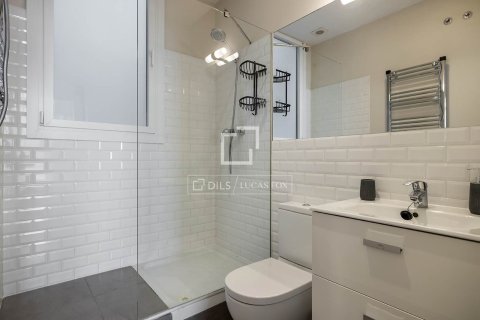 Apartament w Barcelona, Hiszpania 2 sypialnie, 99 mkw. nr 167560 – zdjęcie 22
