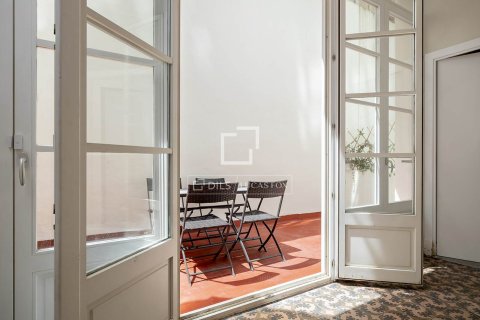Apartament w Barcelona, Hiszpania 2 sypialnie, 99 mkw. nr 167560 – zdjęcie 19