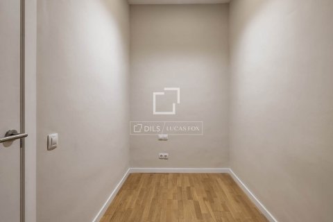 Apartament w Barcelona, Hiszpania 2 sypialnie, 99 mkw. nr 167560 – zdjęcie 26