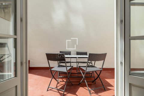 Apartament w Barcelona, Hiszpania 2 sypialnie, 99 mkw. nr 167560 – zdjęcie 17