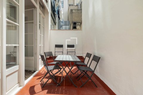 Apartament w Barcelona, Hiszpania 2 sypialnie, 99 mkw. nr 167560 – zdjęcie 3