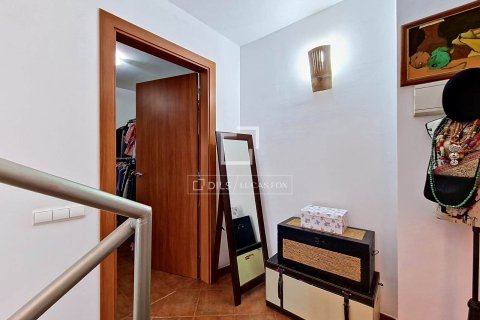 Villa en venta en Vilanova i la Geltrú, Barcelona, España 4 dormitorios, 199 m2 No. 167562 - foto 23