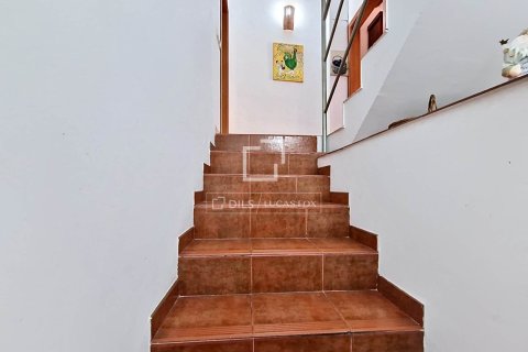 Villa en venta en Vilanova i la Geltrú, Barcelona, España 4 dormitorios, 199 m2 No. 167562 - foto 9