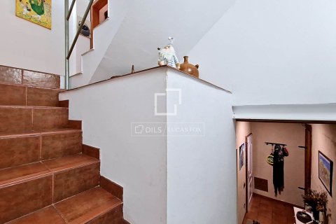 Villa en venta en Vilanova i la Geltrú, Barcelona, España 4 dormitorios, 199 m2 No. 167562 - foto 8