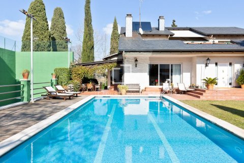 Willa w Sant Cugat Del Valles, Barcelona, Hiszpania 7 sypialni, 800 mkw. nr 150907 – zdjęcie 1