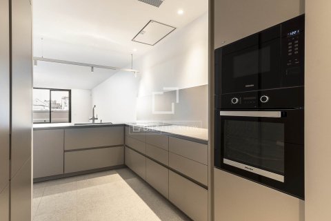 Penthouse w Barcelona, Hiszpania 2 sypialnie, 123 mkw. nr 150905 – zdjęcie 18