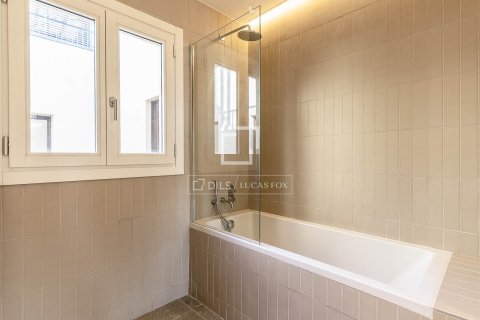 Penthouse w Barcelona, Hiszpania 2 sypialnie, 123 mkw. nr 150905 – zdjęcie 25