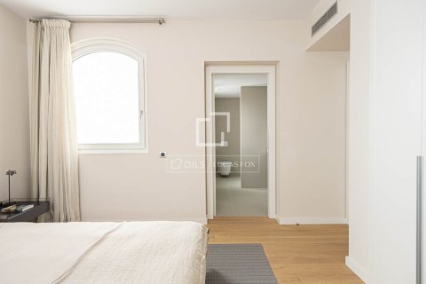 Apartament w Barcelona, Hiszpania 3 sypialnie, 188 mkw. nr 150903 – zdjęcie 30