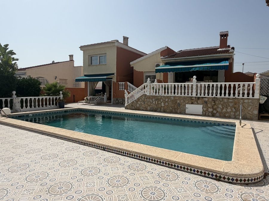 Apartment in Algorfa, Alicante, Spain 154 sq.m. No. 195166