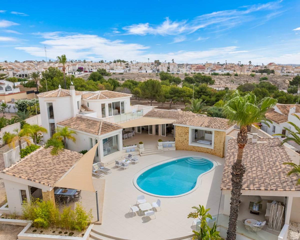 Huvila Ciudad Quesada, Alicante, Espanja 4 makuuhuonetta, 427 m2 No. 102715