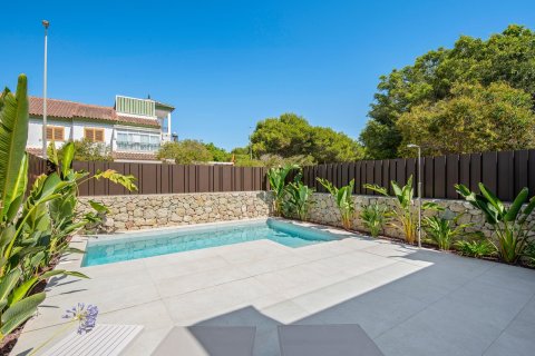 Villa till salu Pilar de la Horadada, Alicante, Spanien 3 sovrum, 132 kvm. Nr. 76939 - foto 4