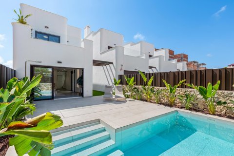 Villa till salu Pilar de la Horadada, Alicante, Spanien 3 sovrum, 132 kvm. Nr. 76939 - foto 2