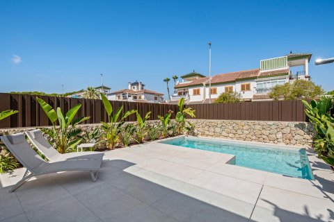 Villa till salu Pilar de la Horadada, Alicante, Spanien 3 sovrum, 132 kvm. Nr. 76939 - foto 3