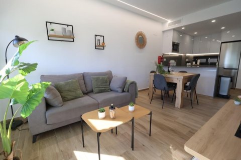 Продажа квартиры Аликанте, Испания 2 спальни, 60м2 №139712 - фото 3