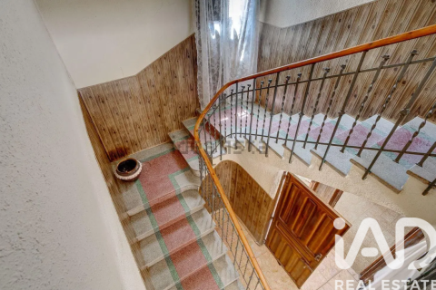 House for sale in Fustinana, Navarre, Spain 5 bedrooms, 391 sq.m. No. 187829 - photo 4