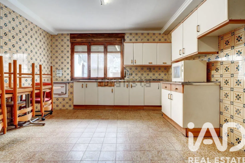 House for sale in Fustinana, Navarre, Spain 5 bedrooms, 391 sq.m. No. 187829 - photo 9