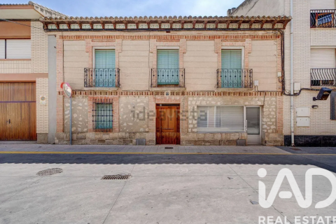 House for sale in Fustinana, Navarre, Spain 5 bedrooms, 391 sq.m. No. 187829 - photo 2