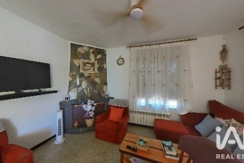 House for sale in Fonollosa, Barcelona, Spain 3 bedrooms, 167 sq.m. No. 187826 - photo 8