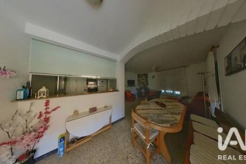 House for sale in Fonollosa, Barcelona, Spain 3 bedrooms, 167 sq.m. No. 187826 - photo 6