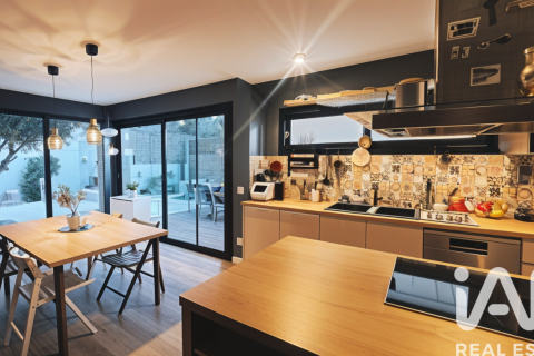 Dom w Sant Pol de Mar, Barcelona, Hiszpania 4 sypialnie, 249 mkw. nr 152517 – zdjęcie 7