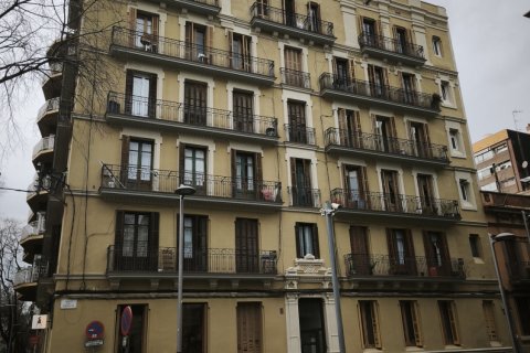 Apartment for sale in Barcelona, Spain 3 bedrooms, 65 sq.m. No. 152519 - photo 4