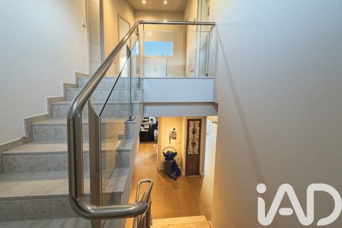 Dom w Vallromanes, Barcelona, Hiszpania 6 sypialni, 307 mkw. nr 152520 – zdjęcie 13