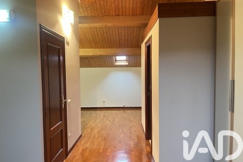 Radhus till salu i Villamediana de Iregua, La Rioja, Spanien 4 sovrum, 366 kvm. Nr. 152521 - foto 19