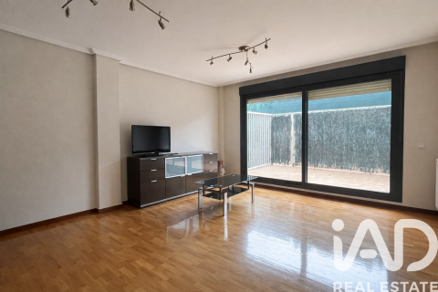 Radhus till salu i Villamediana de Iregua, La Rioja, Spanien 4 sovrum, 366 kvm. Nr. 152521 - foto 2