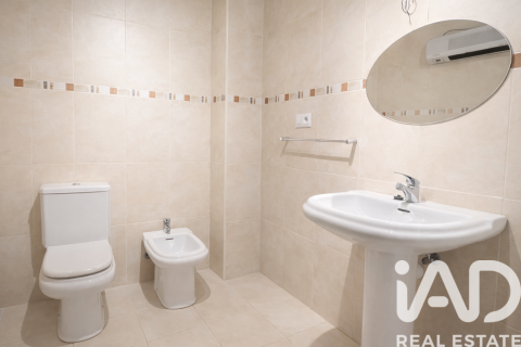 Radhus till salu i Villamediana de Iregua, La Rioja, Spanien 4 sovrum, 366 kvm. Nr. 152521 - foto 21