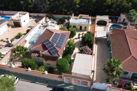 Huvila myytävänä Pinar De Campoverde, Alicante, Espanja, 4 makuuhuonetta, 161 m2 No. 190020 - kuva 9