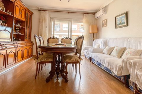 Wohnung zum Verkauf in Torrevieja, Alicante, Spanien 3 Schlafzimmer, 129 m2 Nr. 190022 - Foto 4