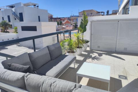 Apartamento en Pilar de la Horadada, Alicante, España 2 dormitorios, 75 m2 No. 190018