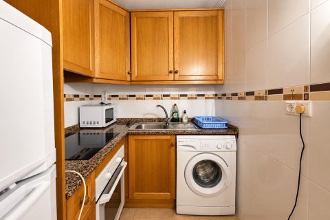Apartment for sale in Torrevieja, Alicante, Spain 2 bedrooms, 58 sq.m. No. 190017 - photo 6