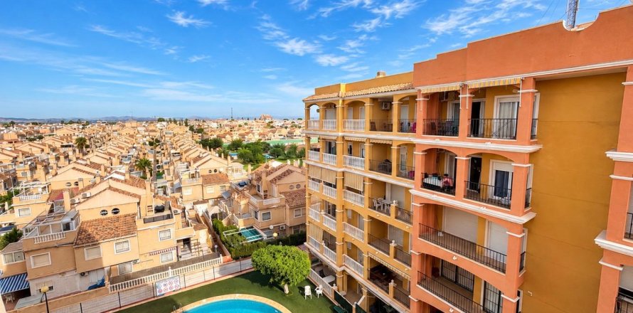 Apartment in Torrevieja, Alicante, Spain 2 bedrooms, 58 sq.m. No. 190017