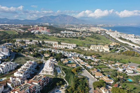 Apartment for sale in Manilva, Malaga, Spain 3 bedrooms, 97.4 sq.m. No. 174729 - photo 2