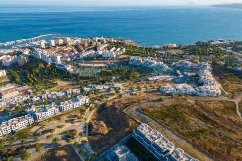 Apartment for sale in Estepona, Malaga, Spain 3 bedrooms, 127.39 sq.m. No. 174732 - photo 2