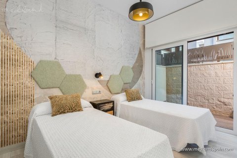 Villa à vendre à Los Montesinos, Alicante, Espagne, 5 chambres, 191 m2 No. 195488 - photo 8