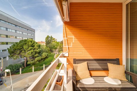 Huoneisto myytävänä Barcelona, Espanja, 4 makuuhuonetta, 137 m2 No. 166781 - kuva 8