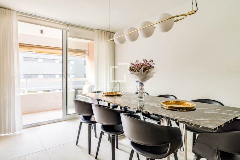 Huoneisto myytävänä Barcelona, Espanja, 4 makuuhuonetta, 137 m2 No. 166781 - kuva 6