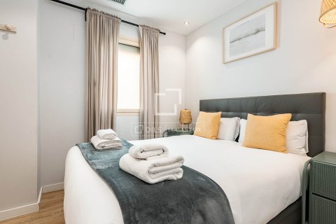 Huoneisto myytävänä Barcelona, Espanja, 3 makuuhuonetta, 96 m2 No. 166779 - kuva 10