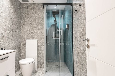 Huoneisto myytävänä Barcelona, Espanja, 3 makuuhuonetta, 96 m2 No. 166779 - kuva 24