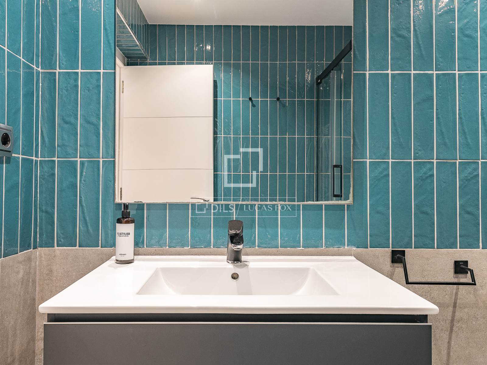 Huoneisto Barcelona, Espanja 3 makuuhuonetta, 96 m2 No. 166779