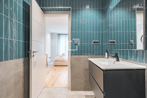 Huoneisto myytävänä Barcelona, Espanja, 3 makuuhuonetta, 96 m2 No. 166779 - kuva 29