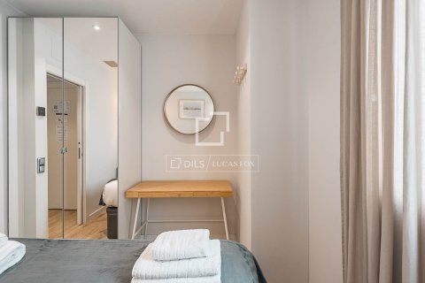 Huoneisto myytävänä Barcelona, Espanja, 3 makuuhuonetta, 96 m2 No. 166779 - kuva 13