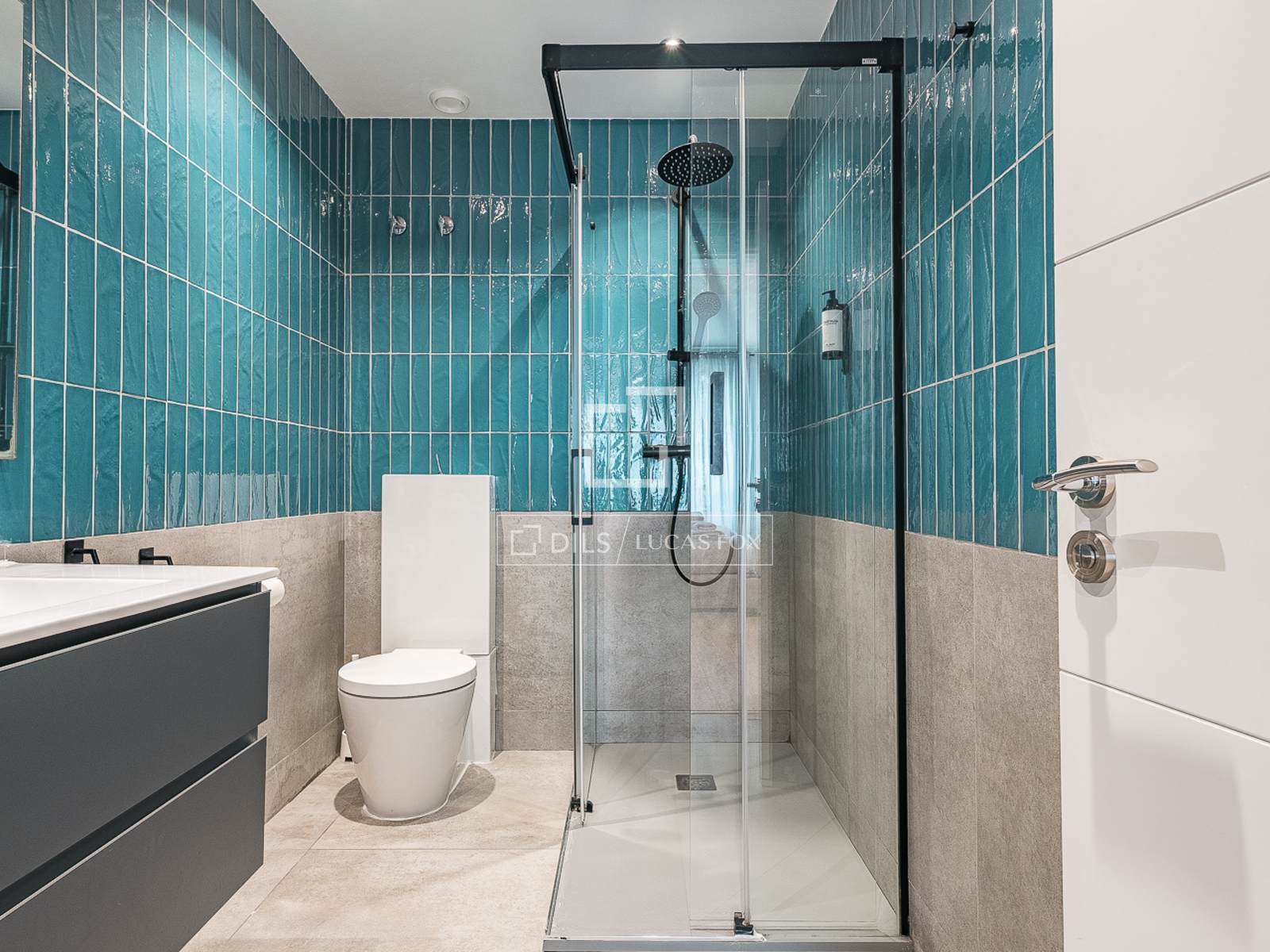 Huoneisto Barcelona, Espanja 3 makuuhuonetta, 96 m2 No. 166779