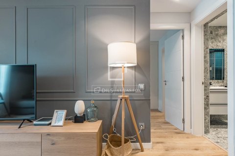 Huoneisto myytävänä Barcelona, Espanja, 3 makuuhuonetta, 96 m2 No. 166779 - kuva 7